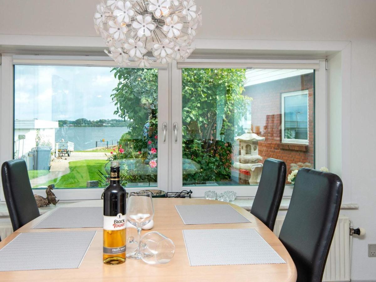 2 Person Holiday Home In Gr Sten Gråsten Esterno foto